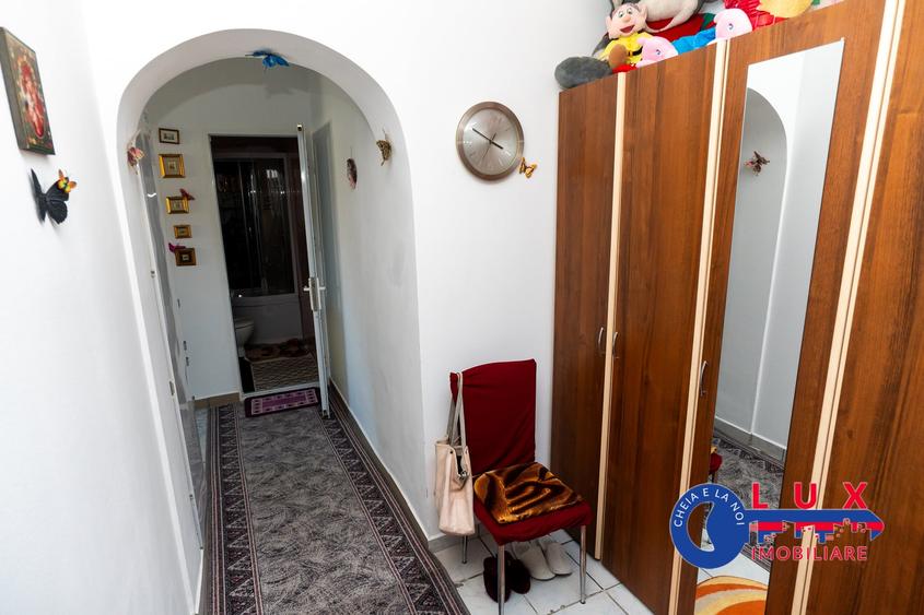 Casă individuală cu 3 camere cu Canalizare în Ultracentral