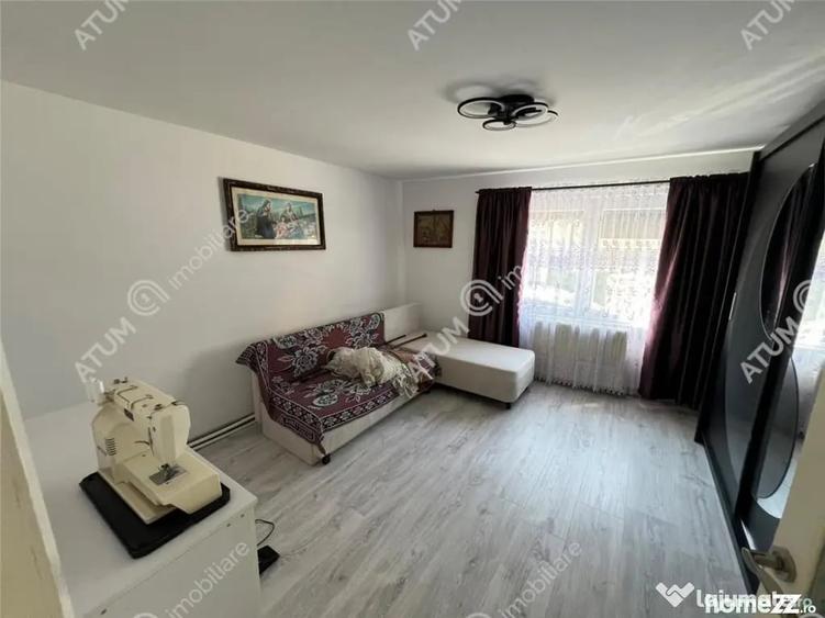 Casă cu 3 camere cu Teren 297 Mp în Poplaca