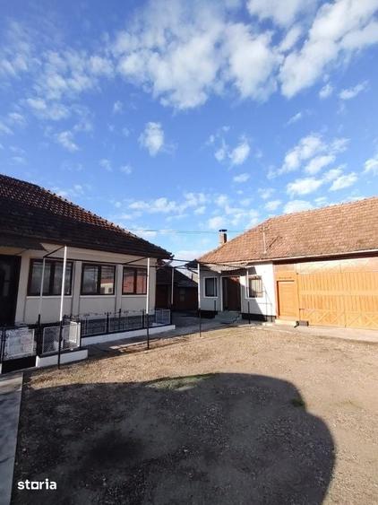 Casă cu 3 camere cu Teren 1813 Mp în Satulung