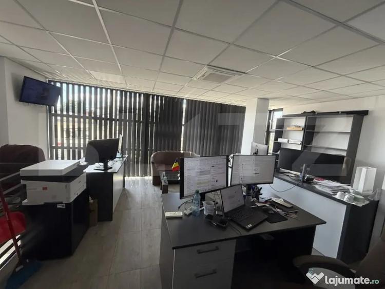 Spațiu comercial, de 25 mp, în Central