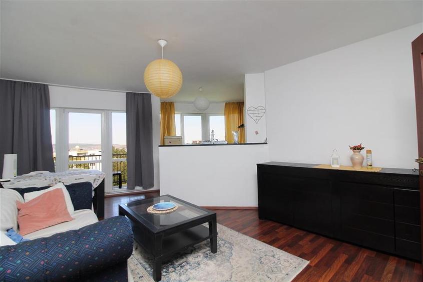 Apartament cu 2 camere semidecomandat, mobilat în Zorilor