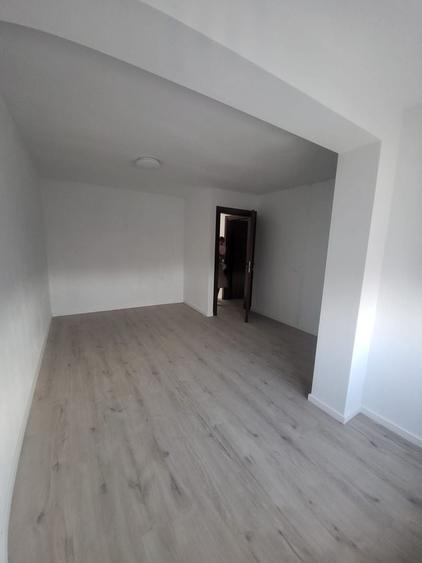 Casă individuală cu 5 camere cu Canalizare în Sântimbru