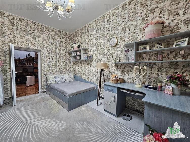 Apartament cu 3 camere semidecomandat în Nord