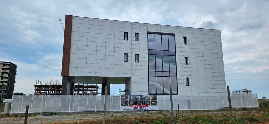 Apartament cu 3 camere decomandat în Km 5