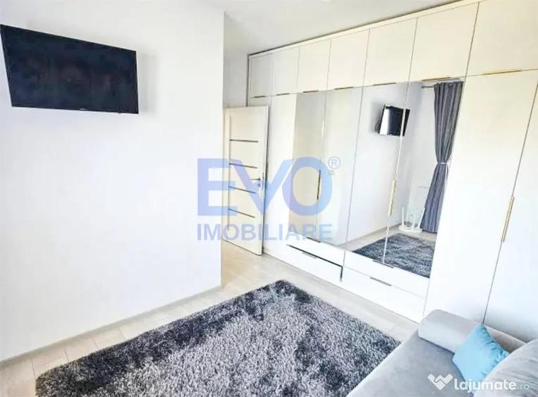Apartament cu 3 camere semidecomandat în Valea Adâncă