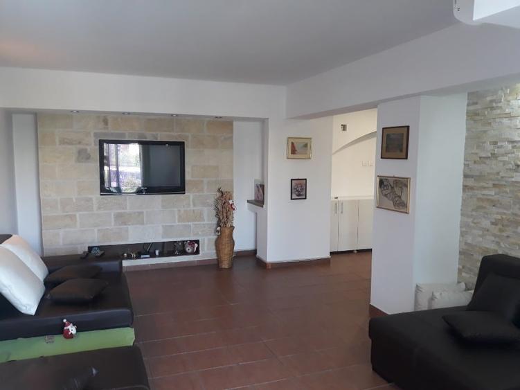 Apartament cu 2 camere decomandat, mobilat în Unirii
