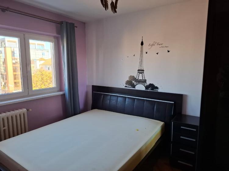 Apartament cu 3 camere decomandat, mobilat în Mihai Viteazul