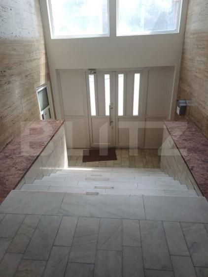 Spațiu comercial, de 850 mp, în Ultracentral