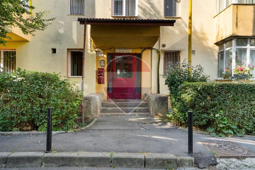Apartament cu 3 camere semidecomandat, mobilat în Astra