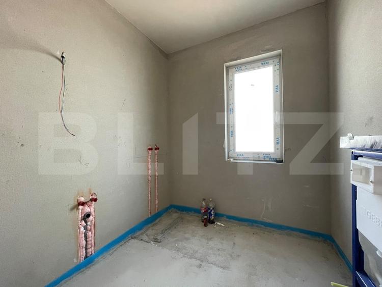 Casă individuală cu 4 camere cu Canalizare în Dezmir
