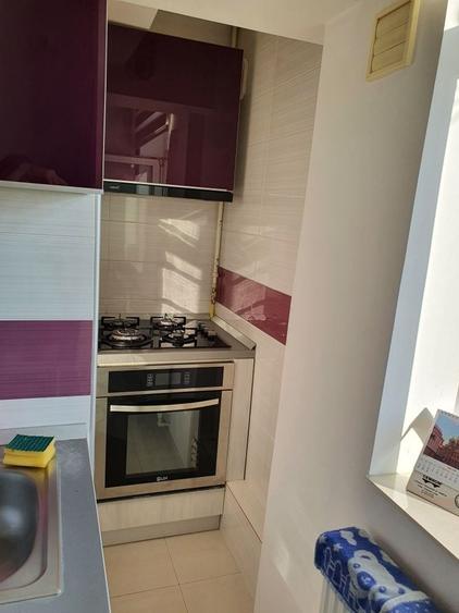 Apartament cu 3 camere semidecomandat în Mihail Kogălniceanu