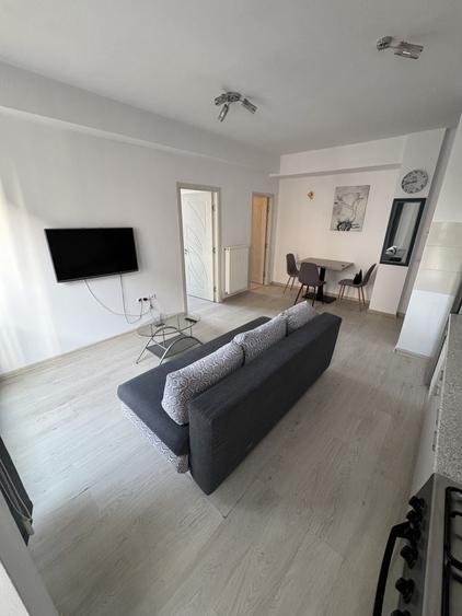 Apartament cu 2 camere semidecomandat în Central