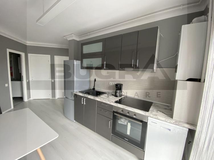 Apartament cu 3 camere semidecomandat în Mărăști