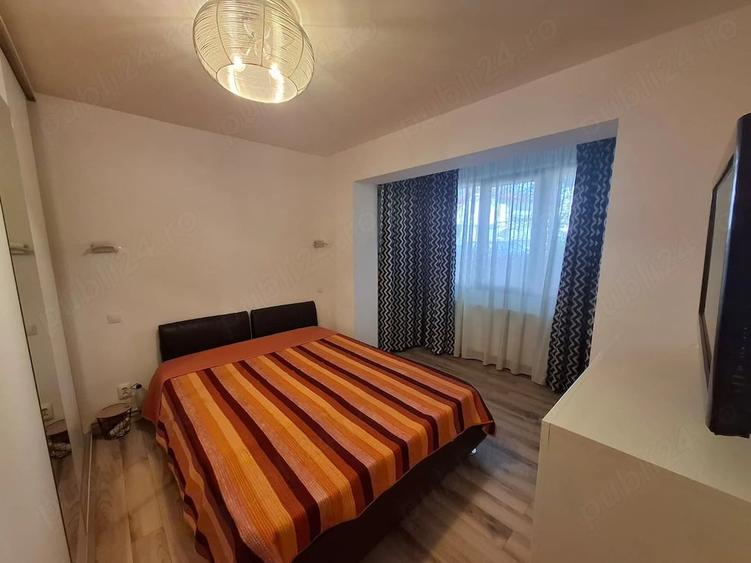 Apartament cu 4 camere decomandat în Central