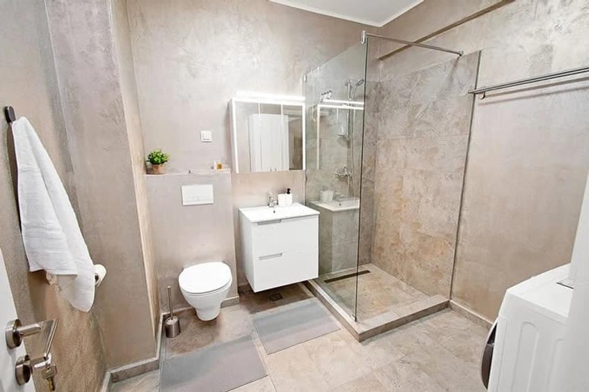 Apartament cu 2 camere decomandat în Faleză