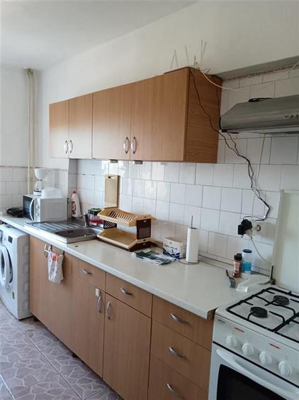 Apartament cu 3 camere decomandat, mobilat în Gară