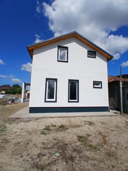Casă cu 3 camere în Baldovinești