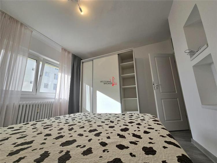 Apartament cu 2 camere decomandat în Parcul Carol