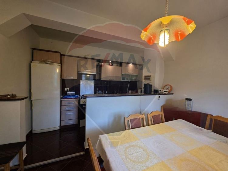 Casă individuală cu 4 camere cu Teren 647 Mp în Aradul Nou