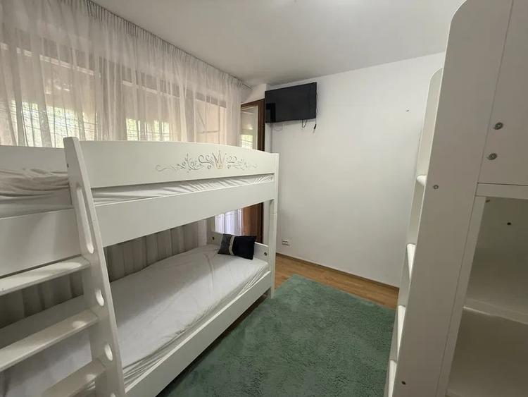 Apartament cu 3 camere semidecomandat, mobilat în Unirii — fotografia 3