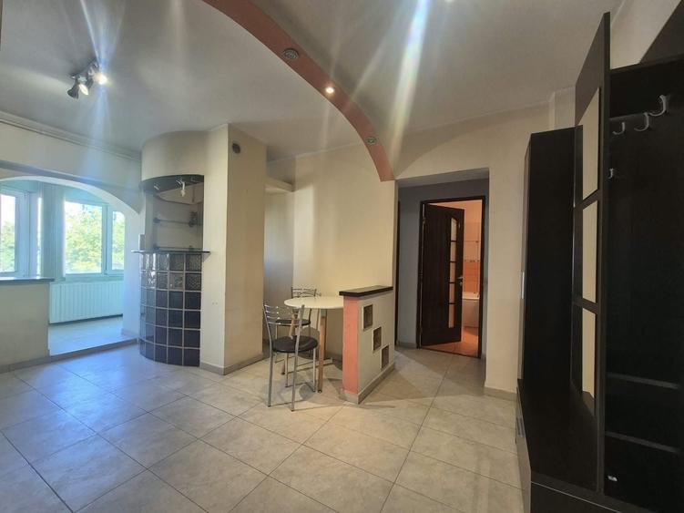 Apartament cu 2 camere în Centrul Civic