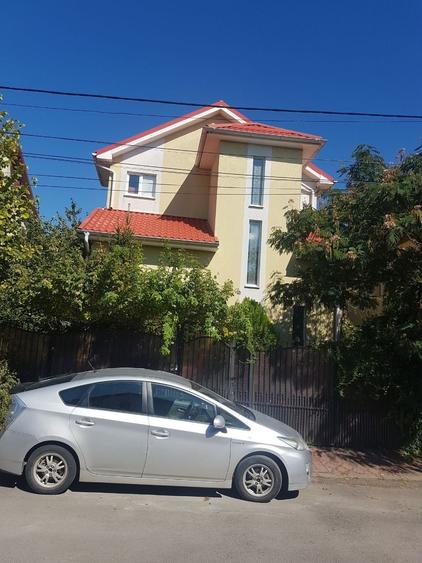Casă cu 4 camere cu Teren 600 Mp în Ghencea