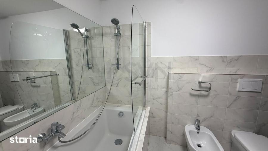 Apartament cu 3 camere în Aviatorilor