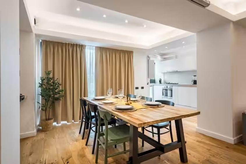 Apartament cu 3 camere decomandat, mobilat în Dorobanți