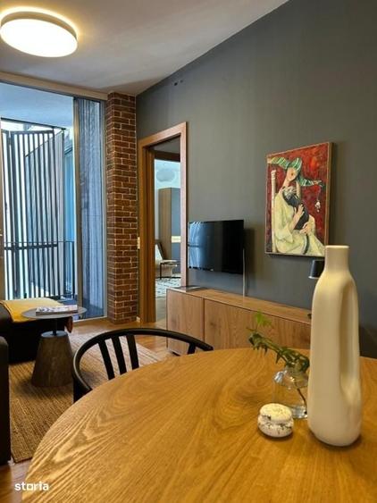 Apartament cu 3 camere decomandat în Banu Manta