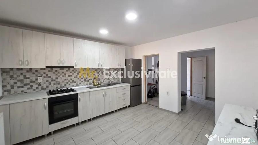 Casă cu 7 camere cu Teren 1200 Mp în Budeasa