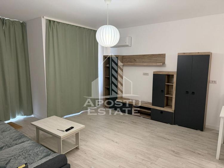 Apartament cu 2 camere semidecomandat în Torontalului