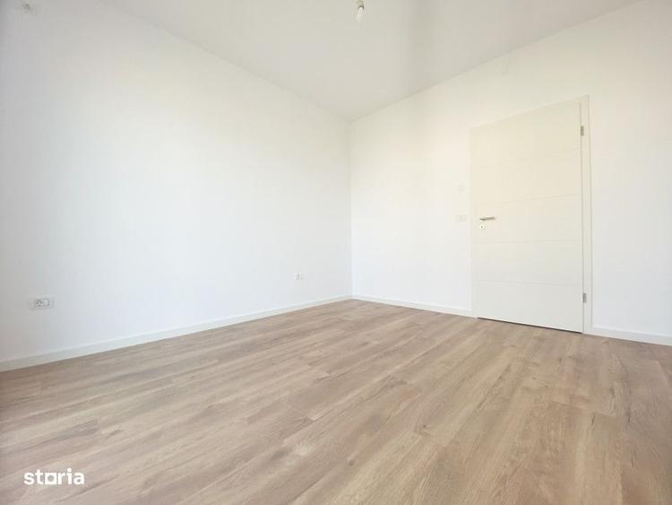 Casă cu 3 camere decomandat în Ghiroda