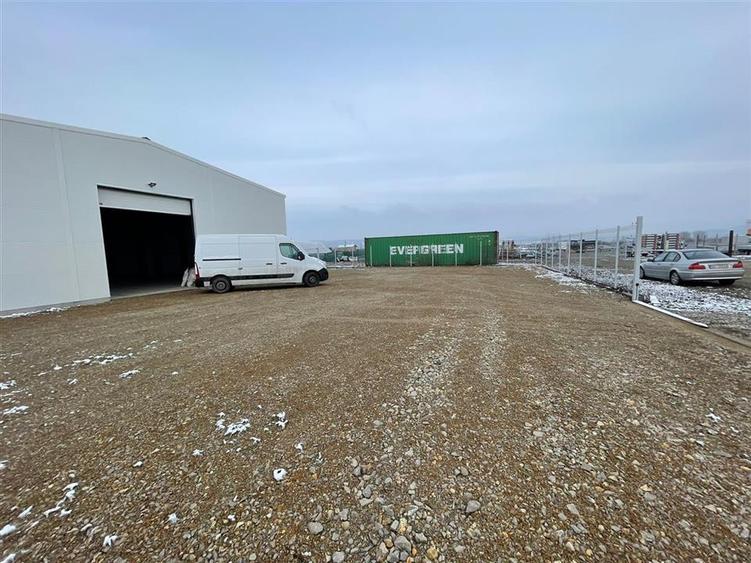 Spațiu industrial, de 456 mp, în Oșorhei