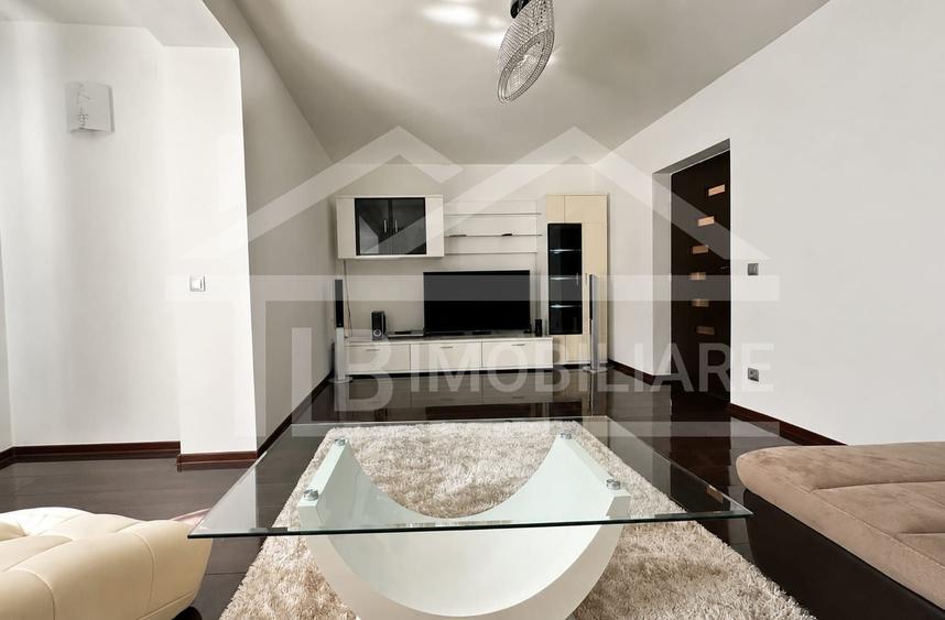 Apartament cu 3 camere decomandat în Tudor