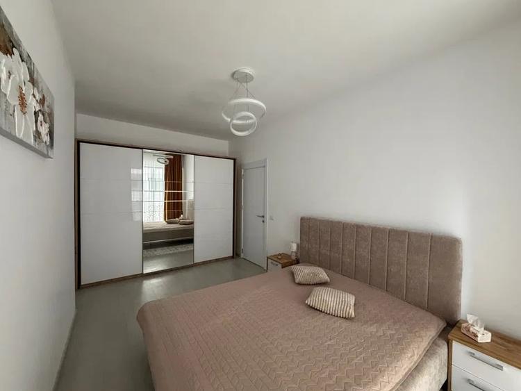 Apartament cu 2 camere decomandat, mobilat în Theodor Pallady