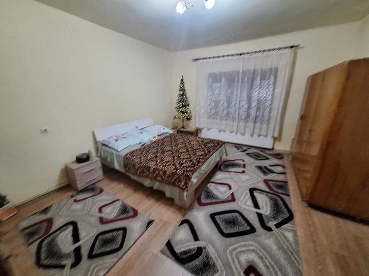 Casă cu 2 camere cu Teren 1495 Mp în Utvin