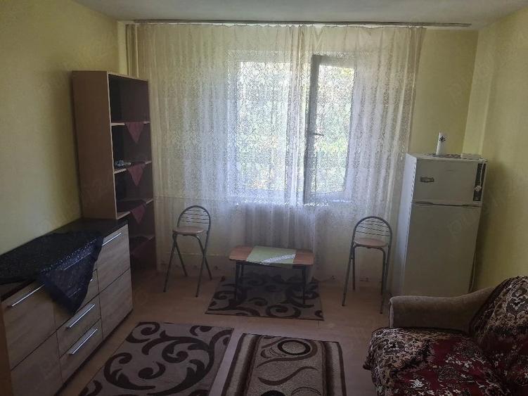 Apartament cu 2 camere nedecomandat în Central