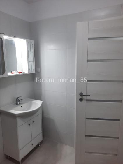 Proprietar închiriez garsonieră residence 158