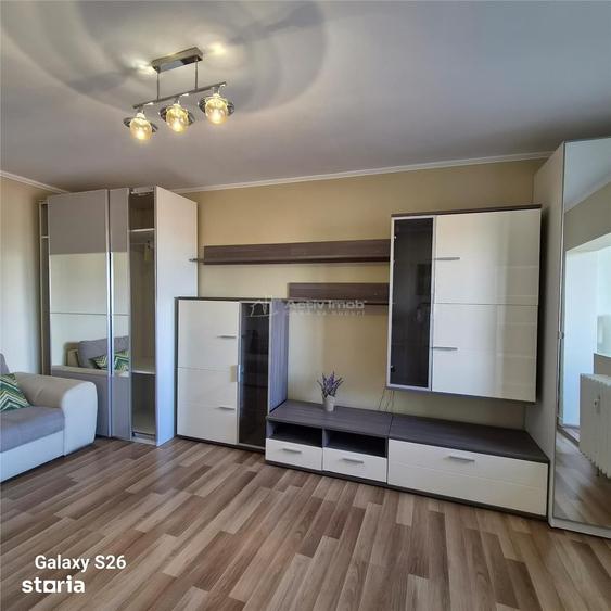 Apartament cu 2 camere decomandat în Grivița