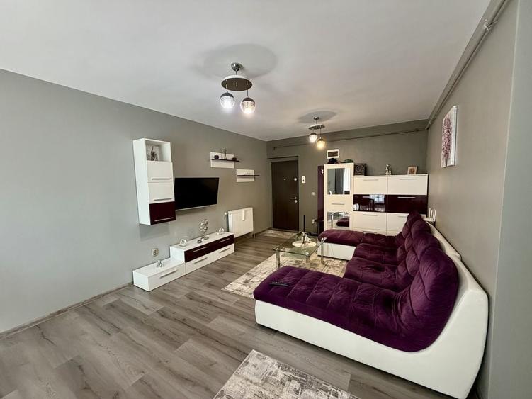 Apartament cu 2 camere decomandat în Central
