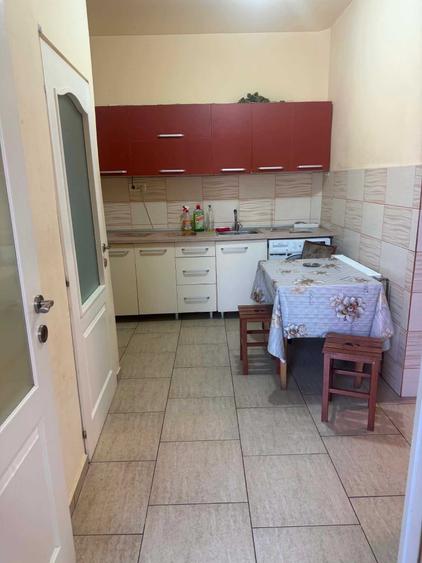Casă cu 2 camere în Central
