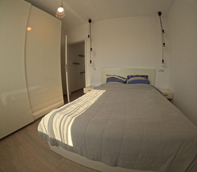 Apartament cu 2 camere semidecomandat în Cișmigiu