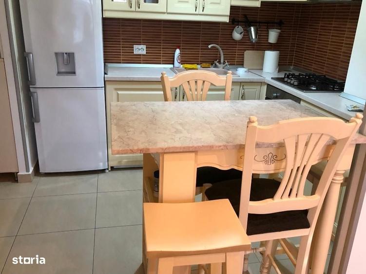 Apartament cu 2 camere în Văcăresti
