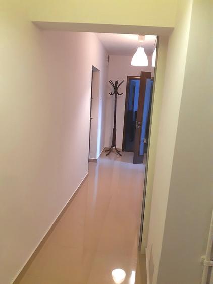 Apartament cu 2 camere decomandat, mobilat în Eroii Revoluției