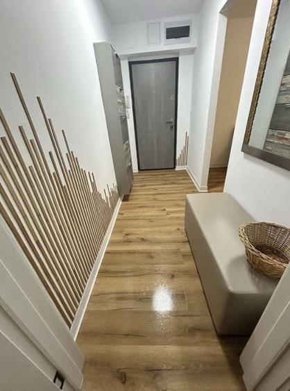 Apartament cu 2 camere semidecomandat, mobilat în Girocului