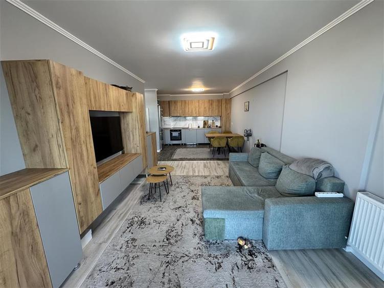 Apartament cu 2 camere decomandat în Decebal