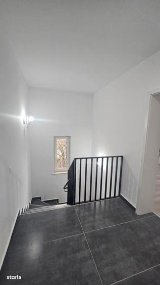 Casă cu 4 camere în Corbeanca