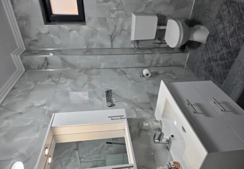 Apartament cu 2 camere semidecomandat în Colentina