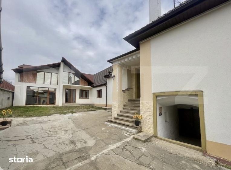 Casă cu 4 camere cu Teren 900 Mp în Central