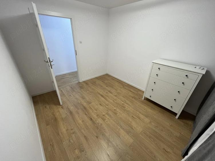 Apartament cu 3 camere semidecomandat în Berceni